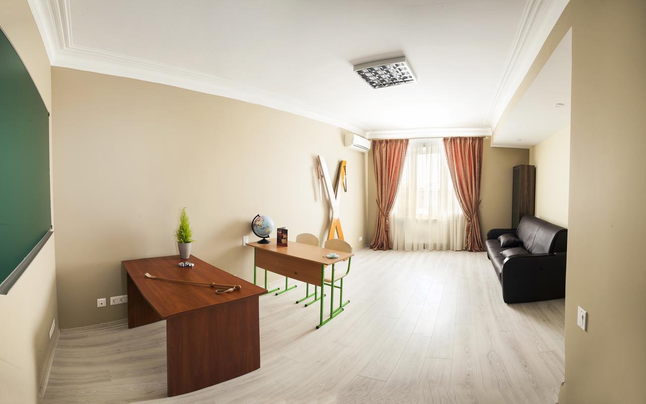 Dating Hotel Cherry Twins (Adults Only) Kijev Kültér fotó